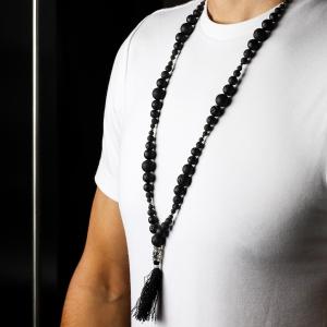 Reventa de collares de esencia volcánica